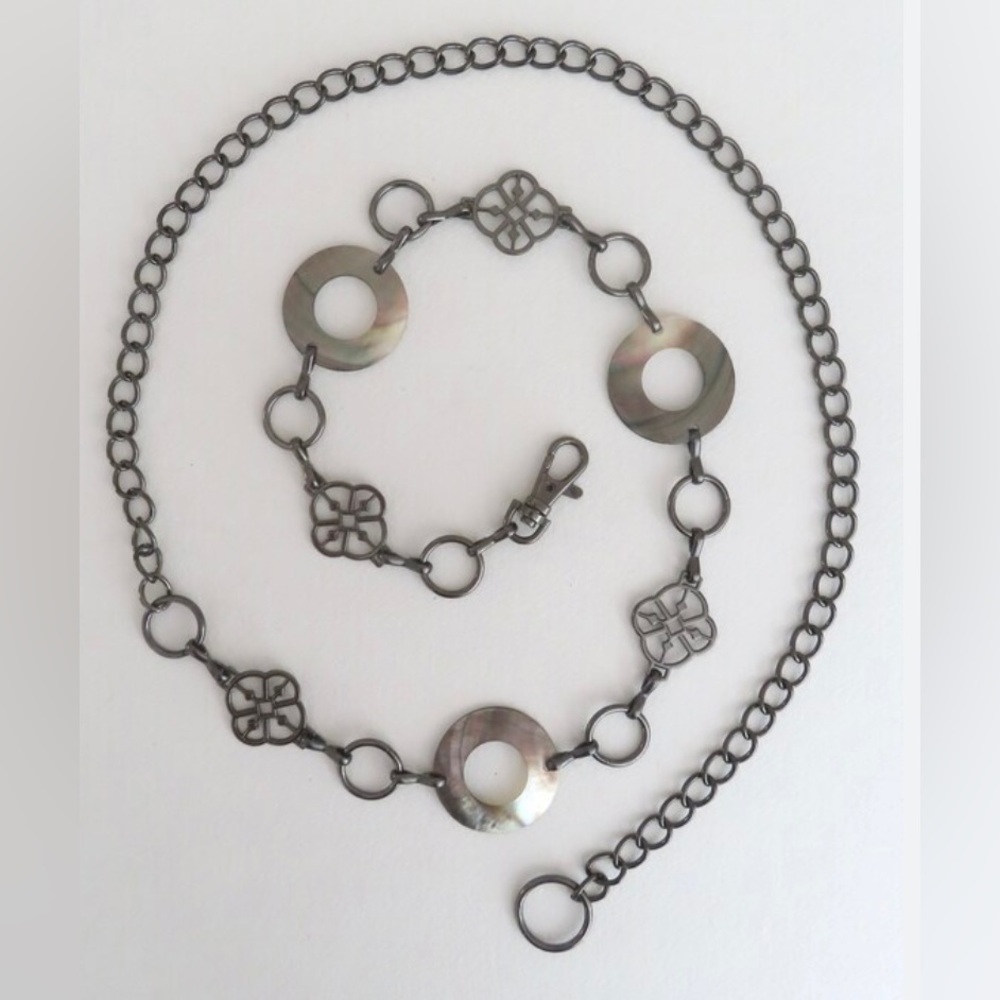 Vintage 80s Silver Hip Hugger Boho Statement chain belt with shell rings.48”